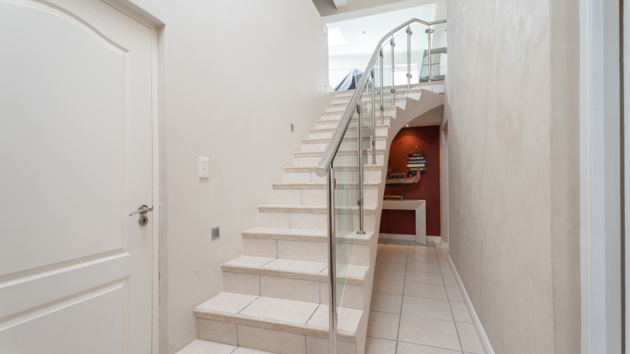 4 Bedroom Property for Sale in Calypso Beach Western Cape